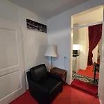 Great Double In Old Town Apartamento Berna